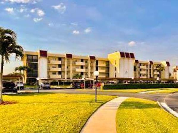 Boca Barwood, 23277 Barwood Ln N #307, Boca Raton, Florida 33428, image 2