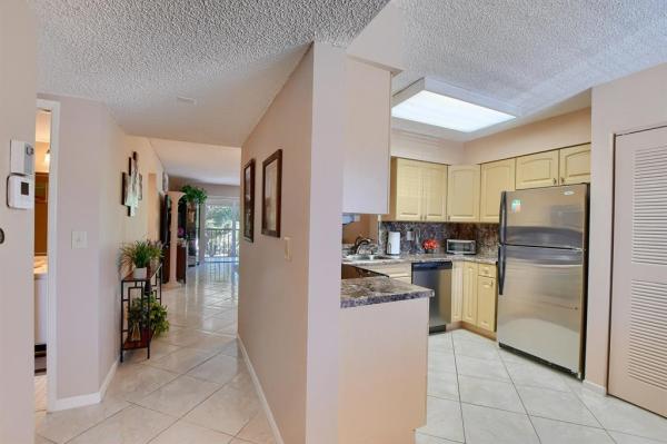 Huntington Lakes 4, 7301 Amberly Ln 303, Delray Beach, Florida 33446, image 1