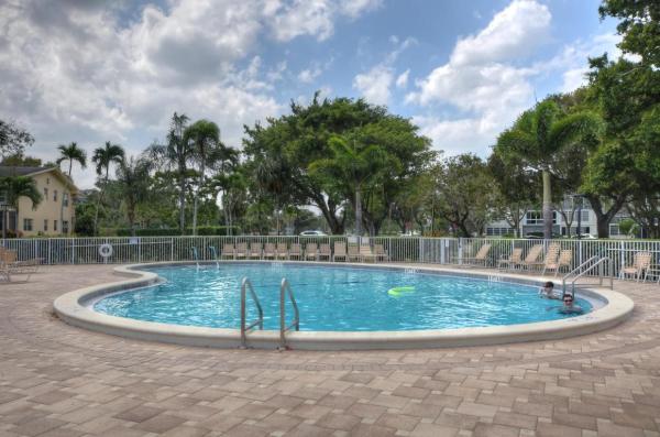 Upminster, 120 Upminster E, Deerfield Beach, Florida 33442, image 1