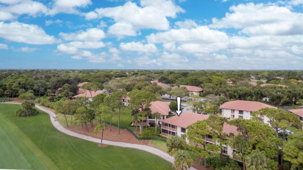 Golf Villas, 308 Brackenwood Cir, Palm Beach Gardens, Florida 33418, image 2