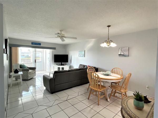 Dudley At Cresthaven Villas, 2775 Dudley Dr W, West Palm Beach, Florida 33415, image 2