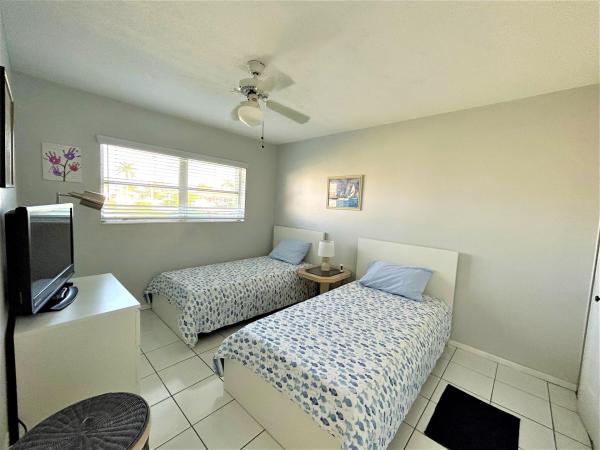 Dudley At Cresthaven Villas, 2775 Dudley Dr W, West Palm Beach, Florida 33415, image 1