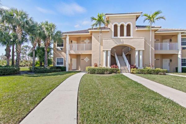 Castle Pines, 8290 Mulligan Cir #2421, Port St. Lucie, Florida 34986, image 1