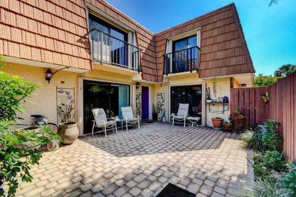 Lakeside Townhomes, 1420 Augusta Cir 127, Delray Beach, Florida 33445, image 1