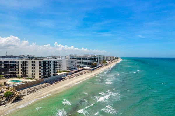 Tropicana Gardens, 4001 S Ocean Blvd #310, South Palm Beach, Florida 33480, image 1
