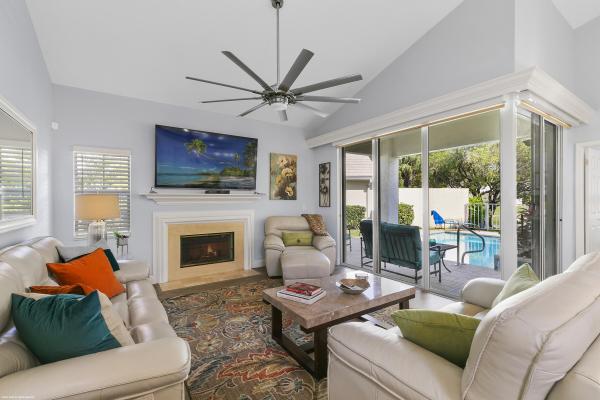 Barclay Club, 44 Dorchester Cir, Palm Beach Gardens, Florida 33418, image 2