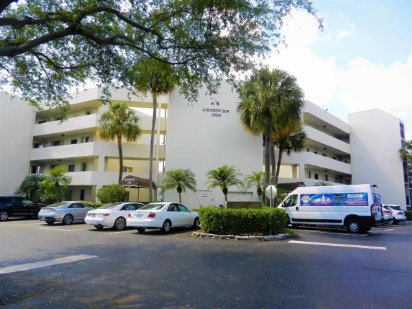 Grandview At Spring Lakes, 3138 Via Poinciana #314, Lake Worth Beach, Florida 33467, image 1