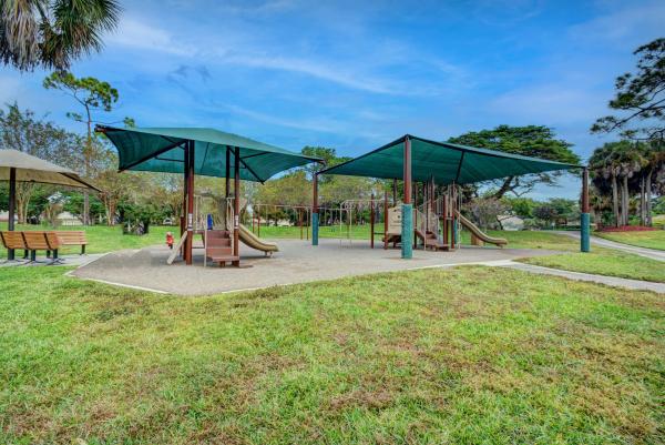 Colonnade At Glen Oaks, 4798 NW 25th Way, Boca Raton, Florida 33434, image 2