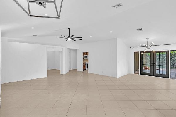 Laguna At Mission Bay, 10701 San Bernardino Way, Boca Raton, Florida 33428, image 2