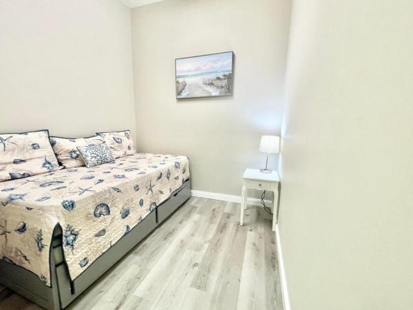 Harbour Isle West, 18 Harbour Isle Dr #102, Fort Pierce, Florida 34949, image 2