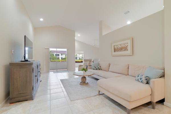 Cypress Lakes, 5043 Robino Cir, West Palm Beach, Florida 33417, image 2