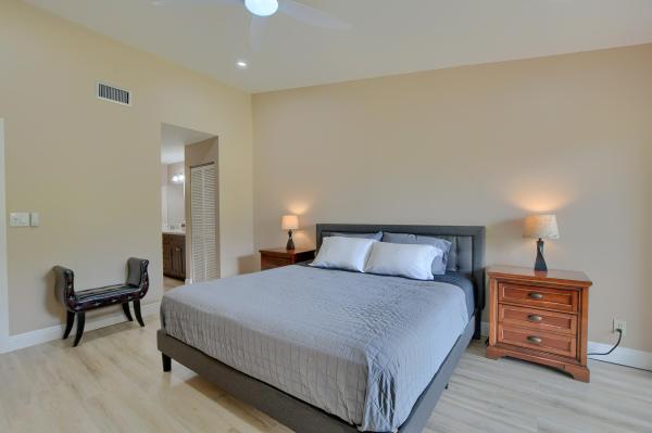 Boca Delray Golf & Country Club, 5055 Oak Hill Ln #223, Delray Beach, Florida 33484, image 2