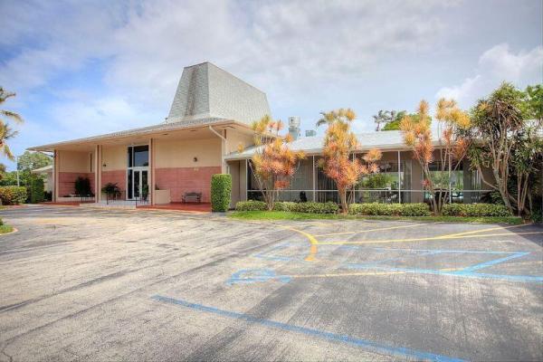 Lake Clarke Gardens, 2728 N Garden Dr N #311, Lake Worth, Florida 33461, image 2