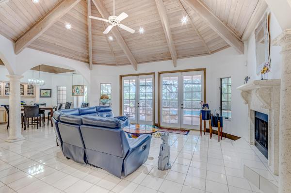 Bear Lakes Estates North, 2670 Tecumseh Dr, West Palm Beach, Florida 33409, image 2