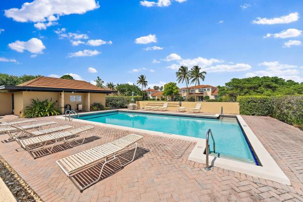 Woodland Lakes, 5390 Woodland Lakes Dr #304, Palm Beach Gardens, Florida 33418, image 2
