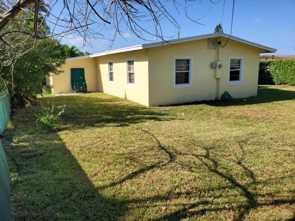 Lantana Heights, 1015 W Bloxham St, Lantana, Florida 33462, image 3