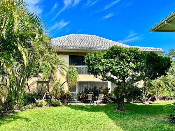 Turtle Creek, 22 SE Turtle Creek Dr #F, Tequesta, Florida 33469, image 1