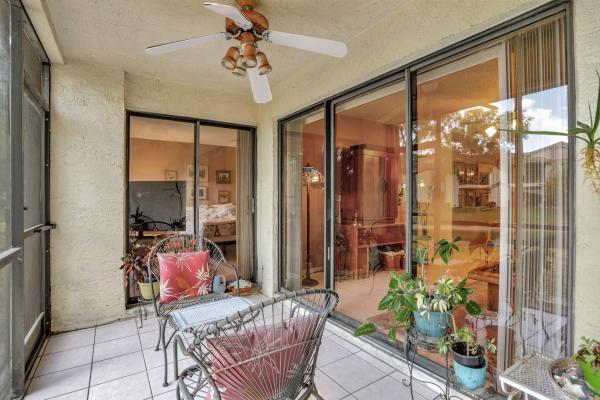 Karanda Village 2, 4201 Carambola Cir S, Coconut Creek, Florida 33066, image 1