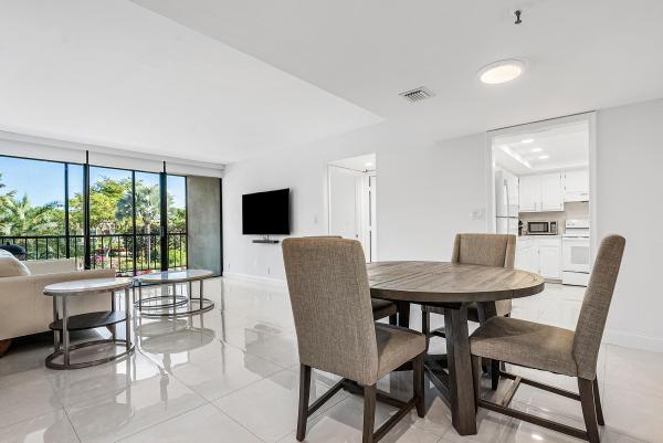 Willow Wood Midrise At Boca Country Club, 6875 Willow Wood Dr #2023, Boca Raton, Florida 33434, image 2