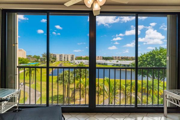 Huntington Lakes 2, 7076 Huntington Ln #401, Delray Beach, Florida 33446, image 1