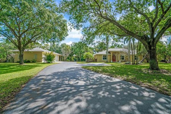 Seminole Ranches, 5716 Michlar Dr, Lake Worth Beach, Florida 33449, image 1