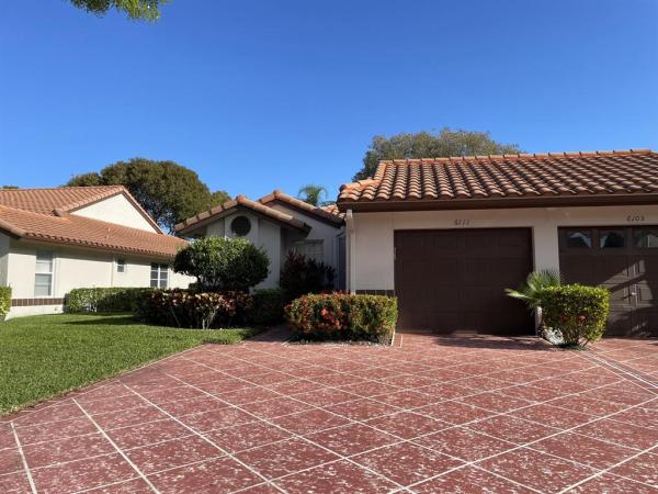 Huntington Pointe, 6111 Waldwick Cir, Delray Beach, Florida 33484, image 2
