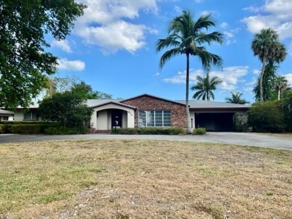 Pahokee No HOA, 870 E Main St, Pahokee, Florida 33476, image 1