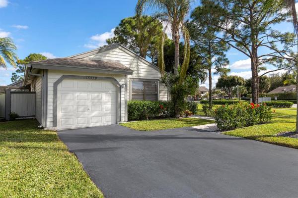 Bedford Mews At Wellington, 13279 Bedford Mews Ct, Wellington, Florida 33414, image 1