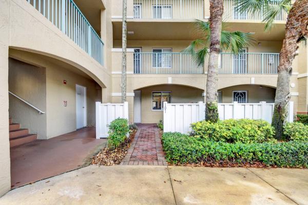 Coral Cove At Coral Lakes, 12547 Imperial Isle Dr #101, Boynton Beach, Florida 33437, image 2