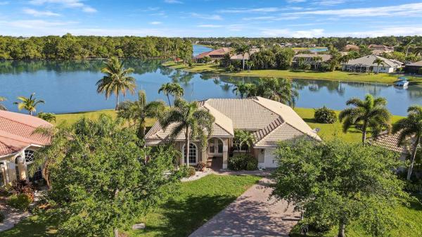 The Sanctuary At Sawgrass Lakes, 407 SW Egret Landing(s), Port St. Lucie, Florida 34953, image 1