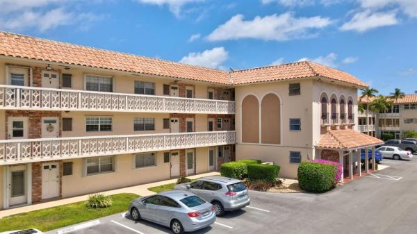 Boca Verde East, 400 NE 20th St #D209, Boca Raton, Florida 33431, image 1