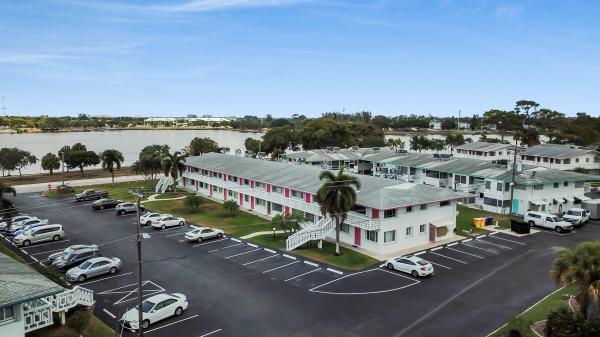 Lakeside Point Gardens, 2180 Lake Osborne Dr #8, Lake Worth Beach, Florida 33461, image 1
