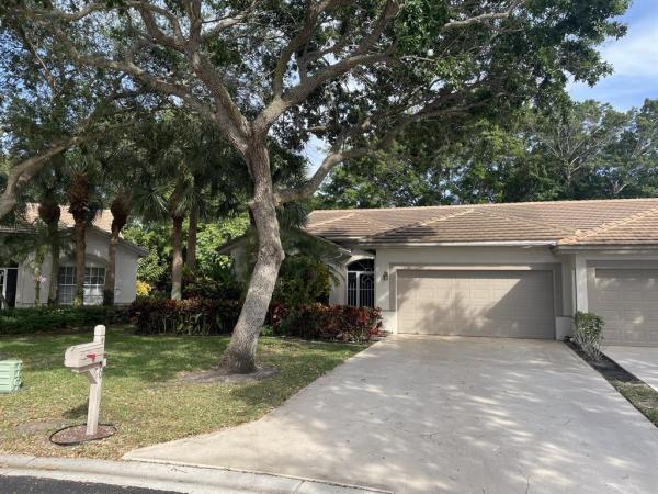 Water's Edge At Lake Charleston, 7360 Rockbridge Cir, Lake Worth Beach, Florida 33467, image 1