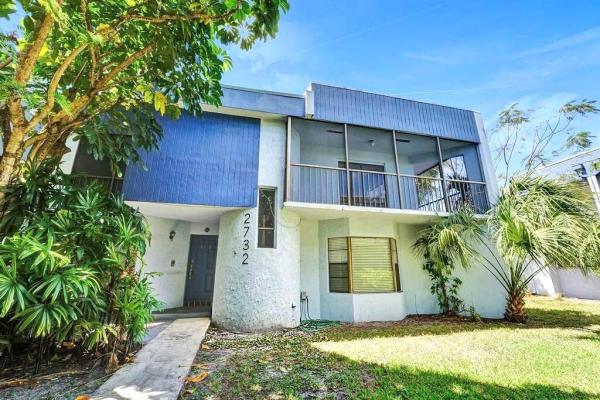 University Village East, 2732 S University Dr #8a, Davie, Florida 33328, image 1