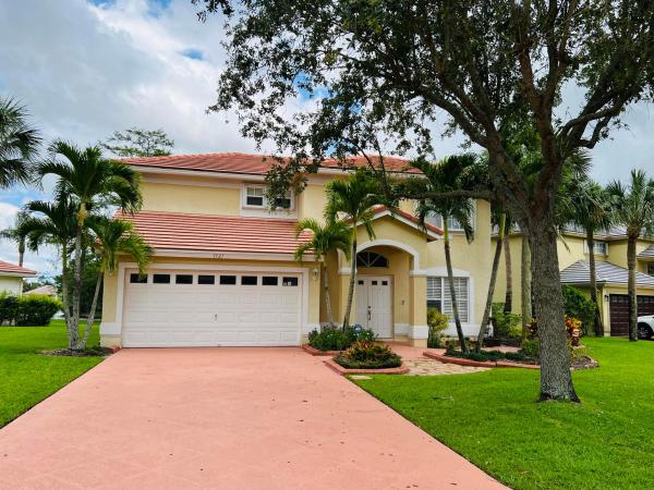 Lakefield North, 1527 S Club Dr, Wellington, Florida 33414, image 2