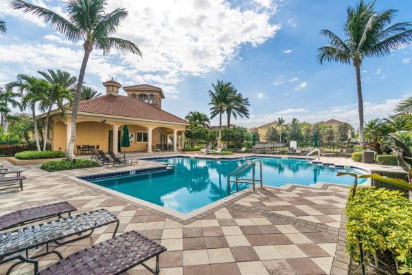 Harbour Oaks, 2487 San Pietro Cir, Palm Beach Gardens, Florida 33410, image 1