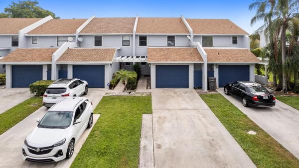 Woodbridge Lakes, 1669 Woodbridge Lakes Cir, West Palm Beach, Florida 33406, image 1
