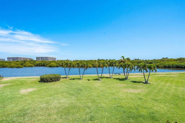 Villa Rideau Of Ibis Isle, 2175 Ibis Isle Rd #3, Palm Beach, Florida 33480, image 1