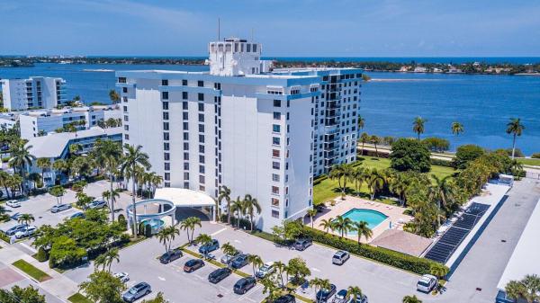 Portofino South, 3800 Washington Rd #807, West Palm Beach, Florida 33405, image 1