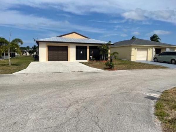Spanish Lakes One, 8 W Alta Loma, Port St. Lucie, Florida 34952, image 2