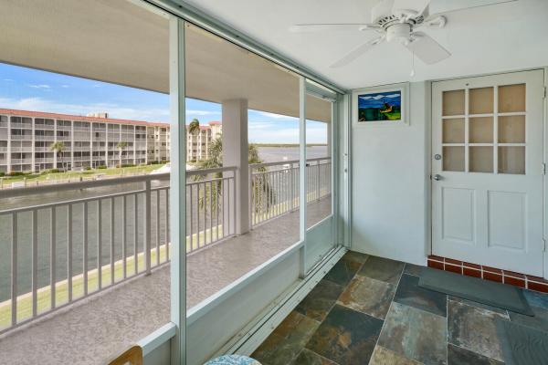 Shore Club, 111 Shore Ct #303, North Palm Beach, Florida 33408, image 2