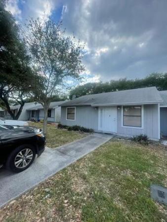 Pine Needle Park, 3815 Woodridge Ter Ter, Palm Springs, Florida 33461, image 1