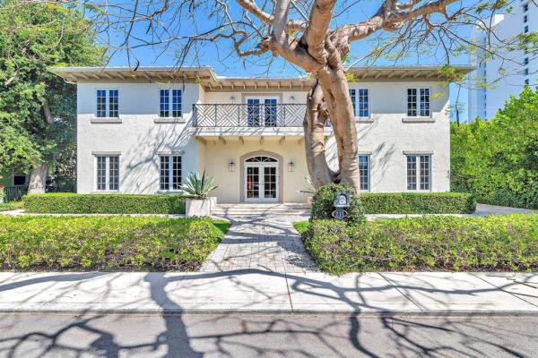 Carlberg Court, 211 Vallette Way, West Palm Beach, Florida 33401, image 1