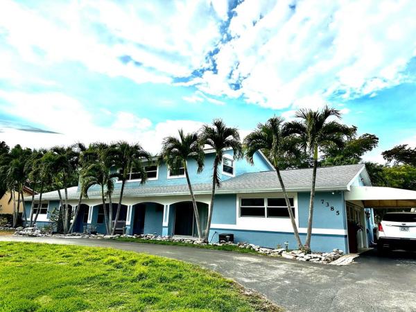 Palm Beach National Golf & Country Club Estates, 7385 Saint Andrews Rd, Lake Worth Beach, Florida 33467, image 1