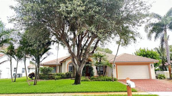 Addington Pointe At Lake Charleston, 7815 Penwood Ct, Lake Worth Beach, Florida 33467, image 1