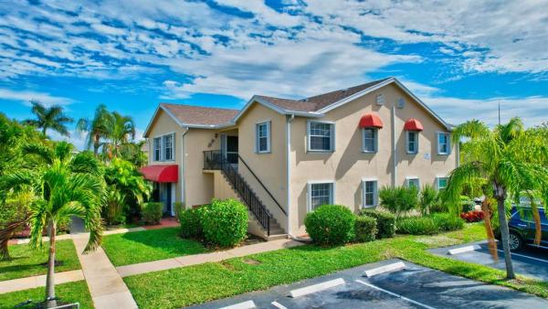 Waterside Village Of Palm Beach, 604 Waterside Dr #604, Hypoluxo, Florida 33462, image 1