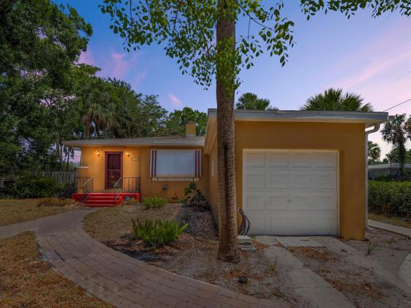 Hibiscus Park, 814 S 12th St, Fort Pierce, Florida 34950, image 1