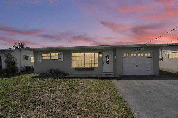 Gold Key Villas, 6864 NW 29th St, Sunrise, Florida 33313, image 1