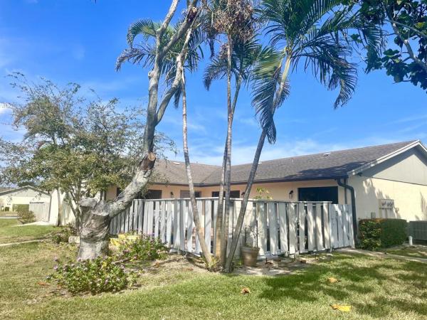 Quadrille Villas, 8214 Ambach Way #C-1, Hypoluxo, Florida 33462, image 1