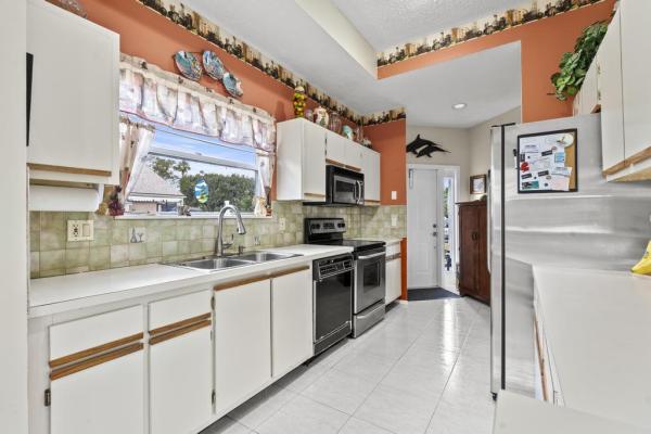 Waterchase West, 8639 Spring Valley Dr, Boynton Beach, Florida 33472, image 1